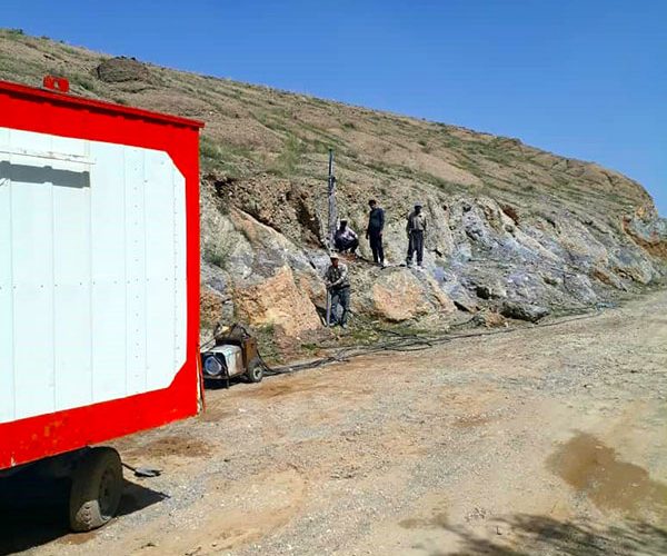 عملیات انفجار در پروژه امیرآباد دستنا به شلمزار